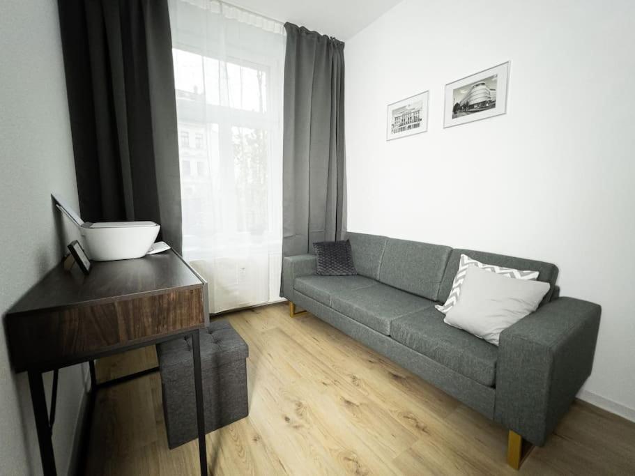 Wohlfuehl-Oase Mitten In Der Stadt - Garten, Grill, Netflix Und Drucker Leipzig Extérieur photo