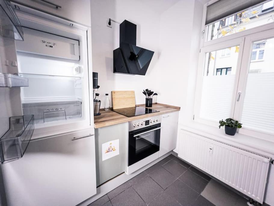 Wohlfuehl-Oase Mitten In Der Stadt - Garten, Grill, Netflix Und Drucker Leipzig Extérieur photo